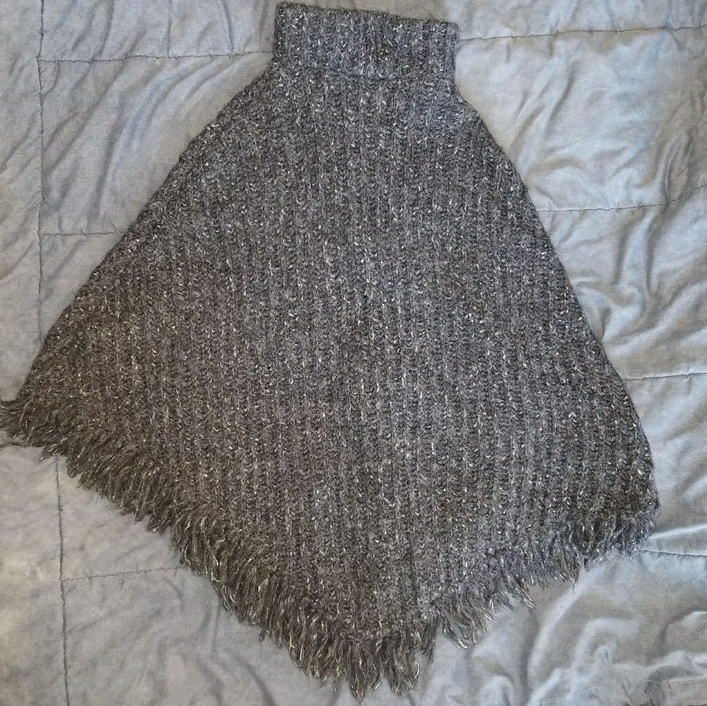 Wool blend Turtleneck Ponco